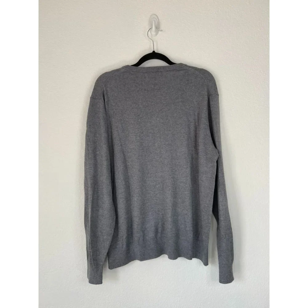 Banana Republic men's large grey v-neck lightweight‎ sweater premium luxe yarn